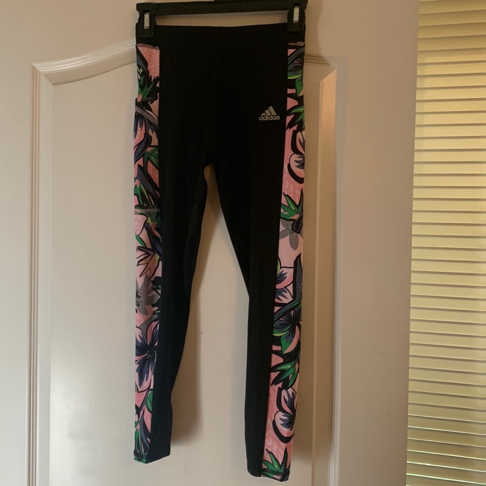 Girls new leggings.